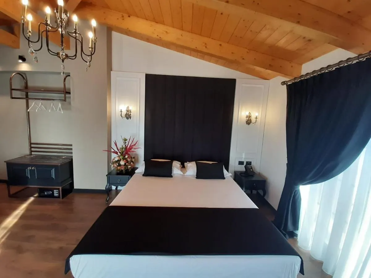 Hotel Kloest Δυρράχιο