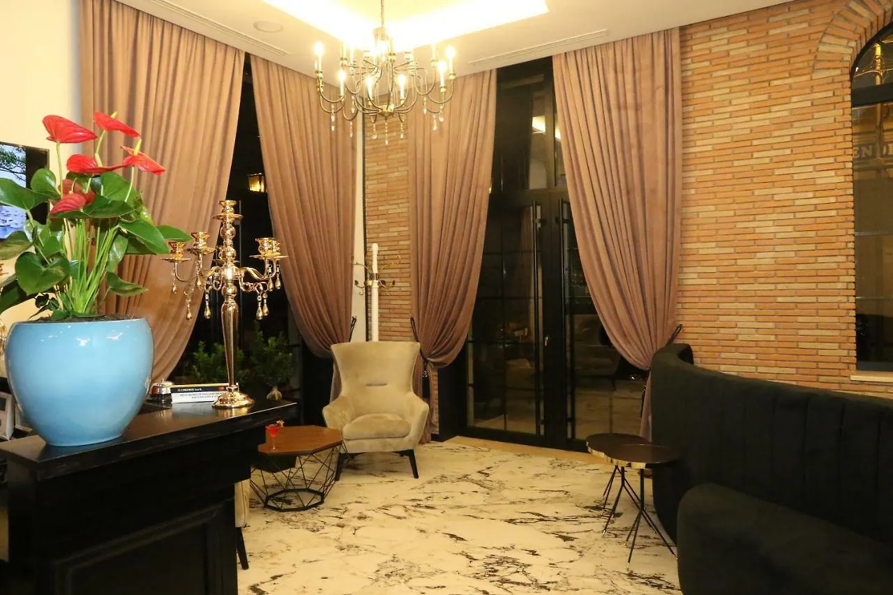 Hotel Kloest Durrës