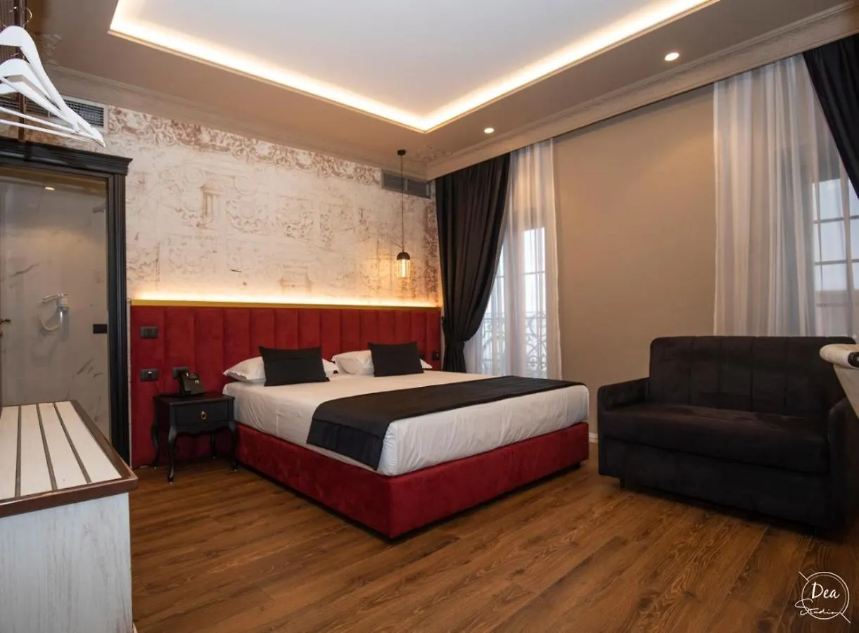 Hotel Kloest Durrës